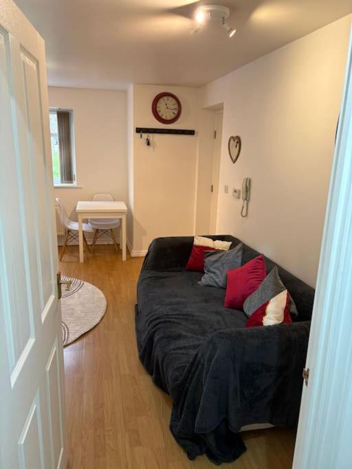 バーミンガムNewly Refurbished Flat In Kings Heathアパートメント エクステリア 写真